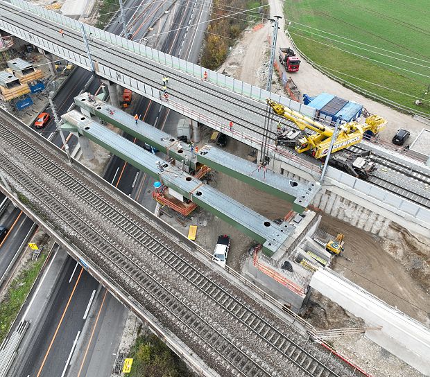ÖBB: Linz-Wels, Baulos 4.2 - Brücken über die A25