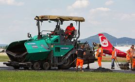 2014-09-25-asphaltierung-flughafen-salzburg